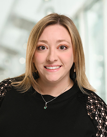 Gina Dietz Headshot